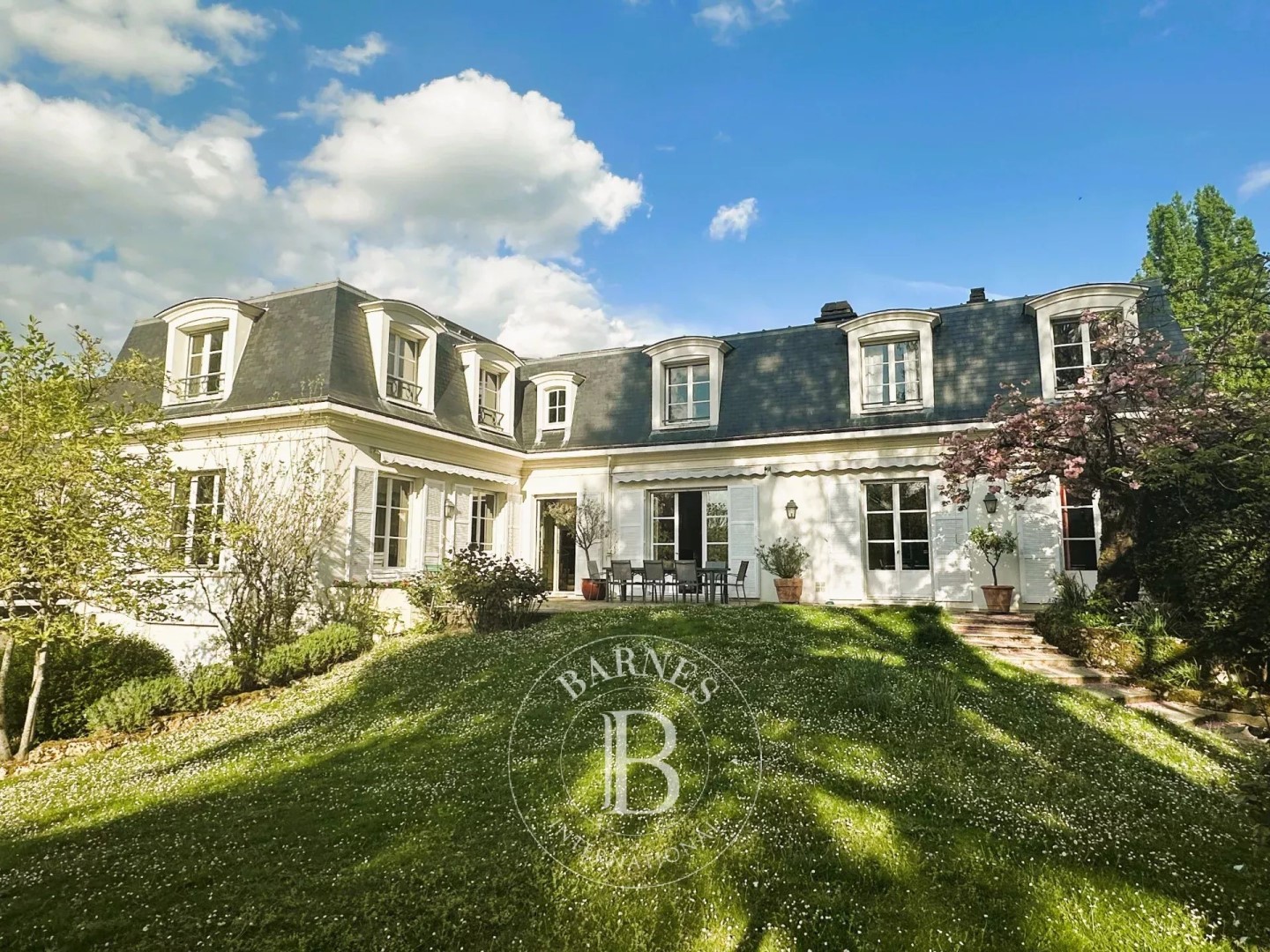 Maison de luxe à vendre dans le quartier Clagny-Glatigny
