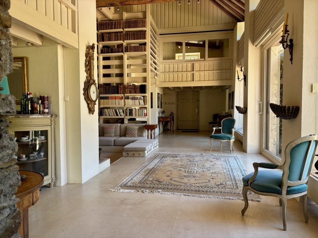property for sale in the district Centre
