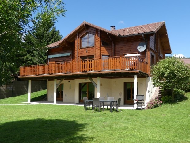 Gite De Vacances A Metabief En Franche Comte Pour 5 Pers 80m Amivac Com