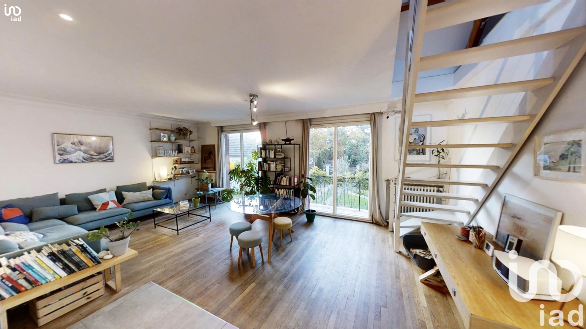 Maison traditionnelle à vendre dans le quartier Marine
