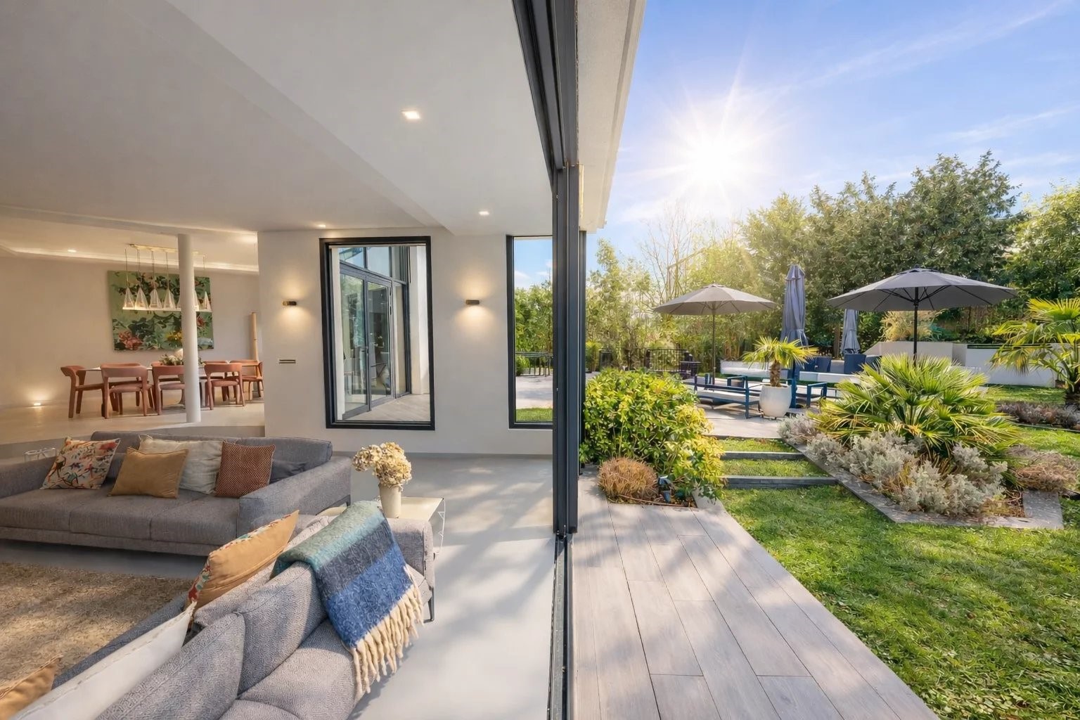 Luxury house for sale in Garches