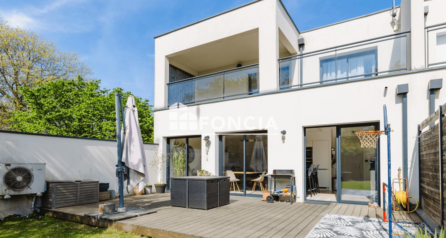 Maison d'architecte à vendre dans le quartier Bréquigny