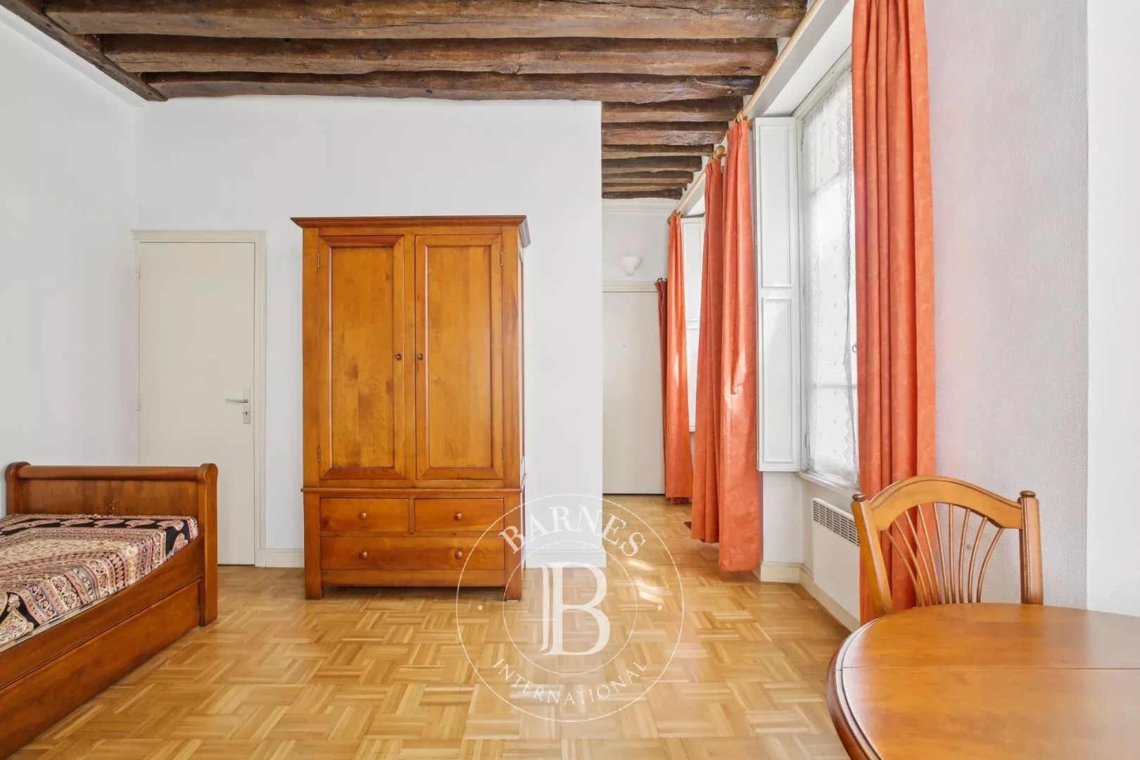 Luxury apartment for sale in the district Monnaie