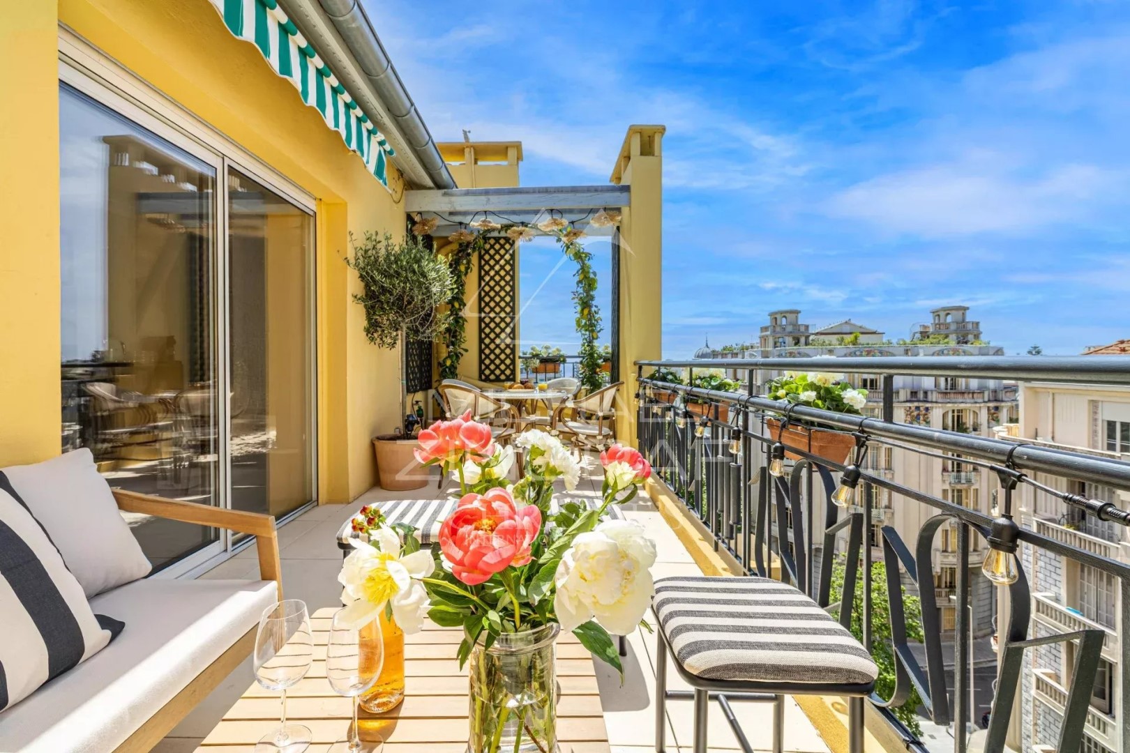 Appartement de luxe en location saisonnière à Nice