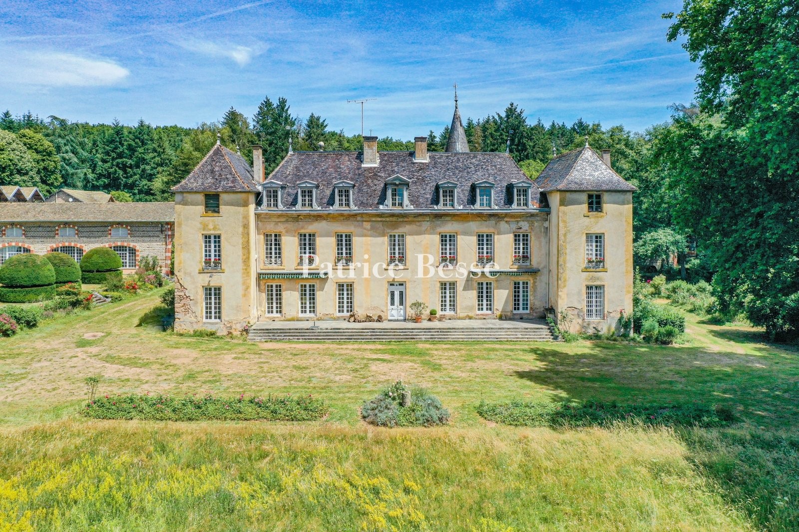 Château à vendre à Charolles