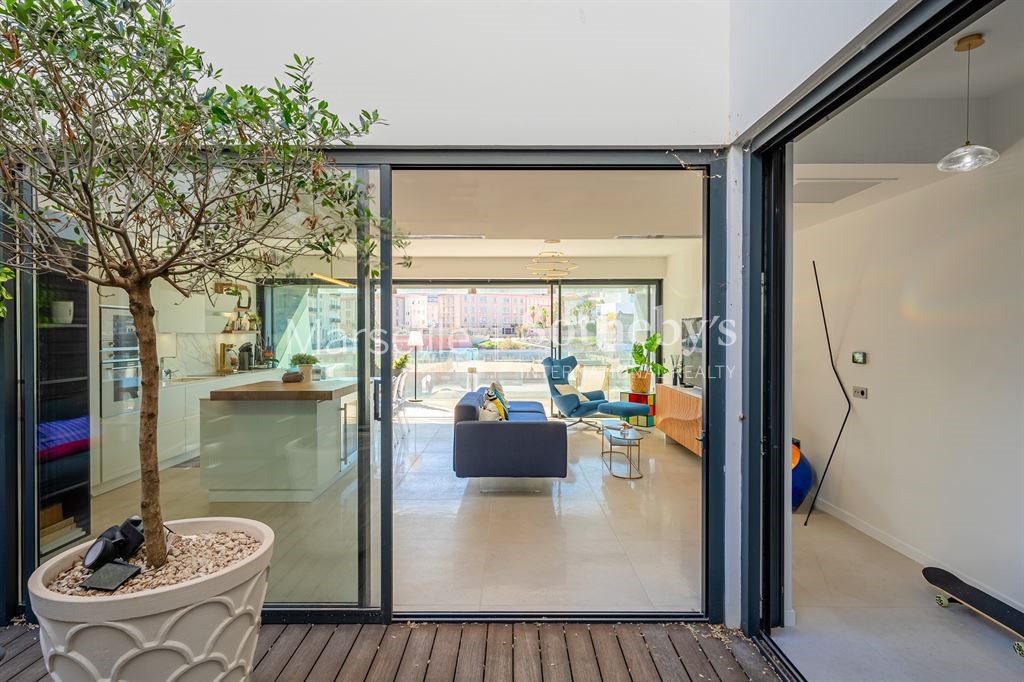 Luxe appartement te huur in Le Pharo