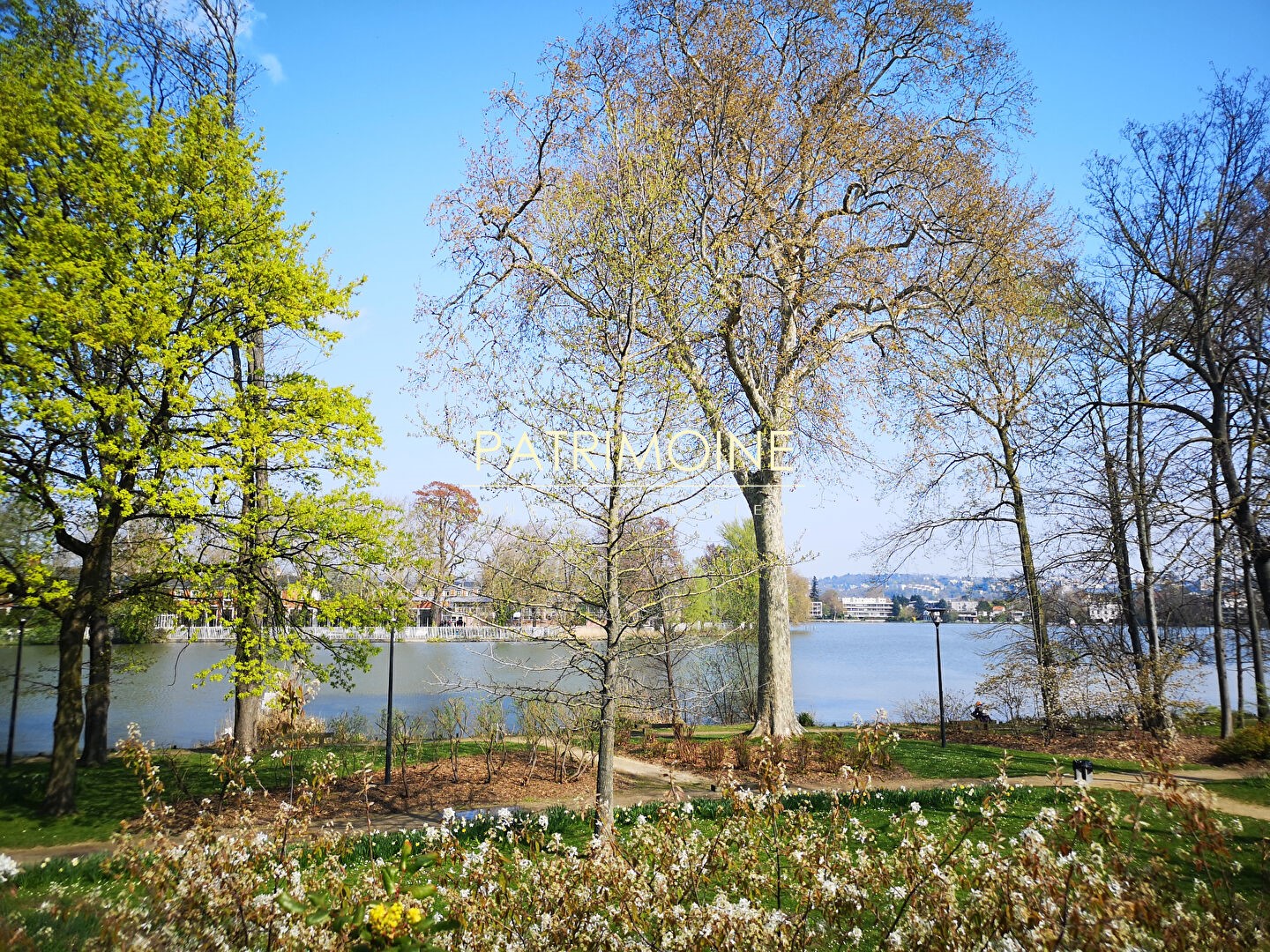 Luxus-Apartment zu verkaufen Centre Ville-Tour du Lac