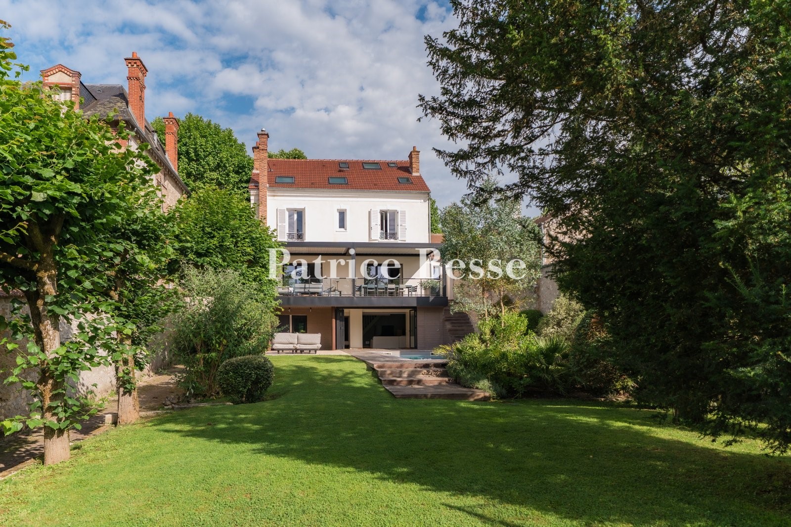 Residence for sale in Fontainebleau