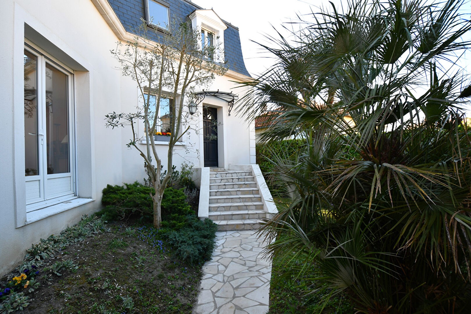 Luxury house for sale in the district Ouest
