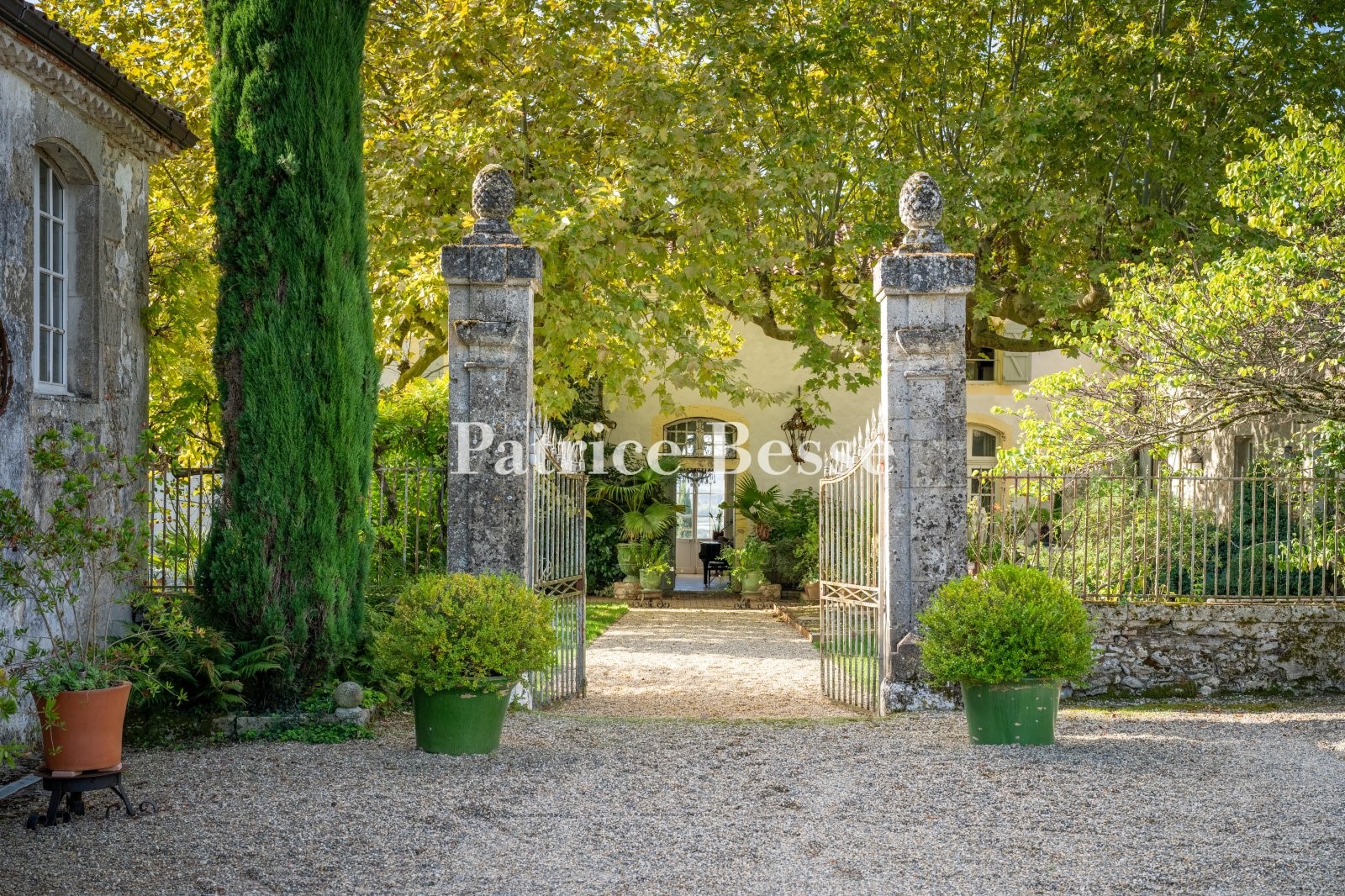 Residence for sale in Agen