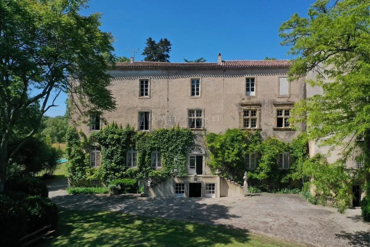 Castles for sale in France Lux Residence