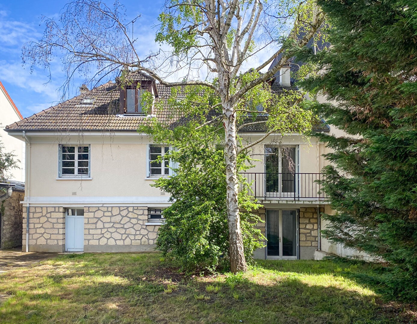 Luxury house for sale in the district Centre Ville