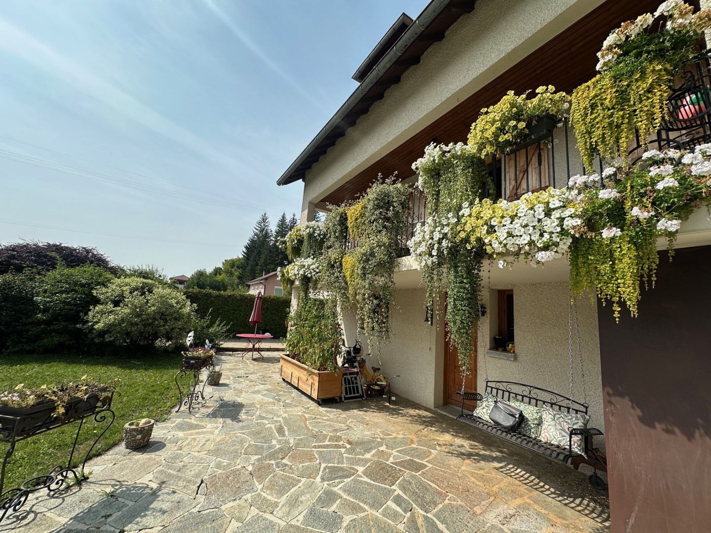 Luxury house for sale in Pontarlier