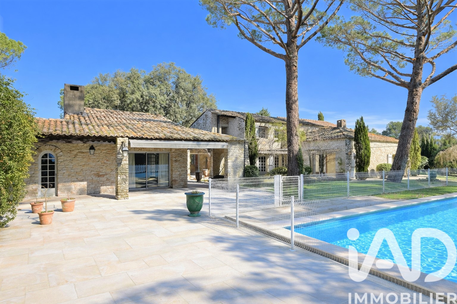 Maison de luxe à vendre à Castillon-du-Gard