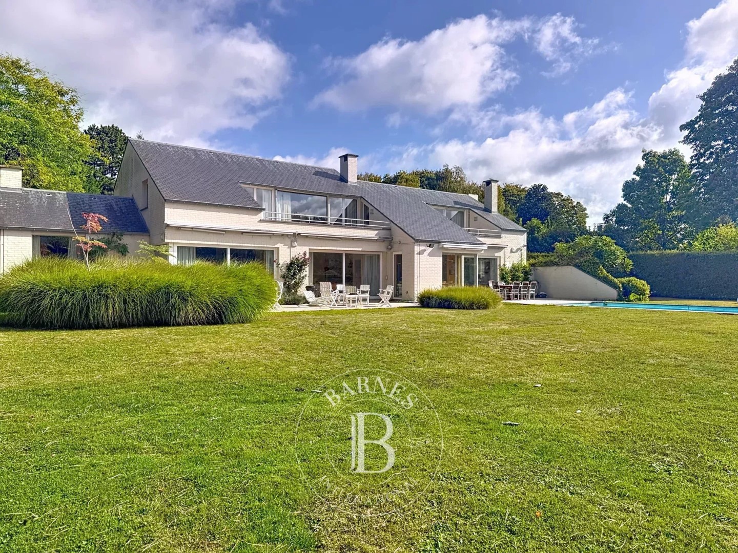 Luxury villa for sale in St-Genesius-Rode