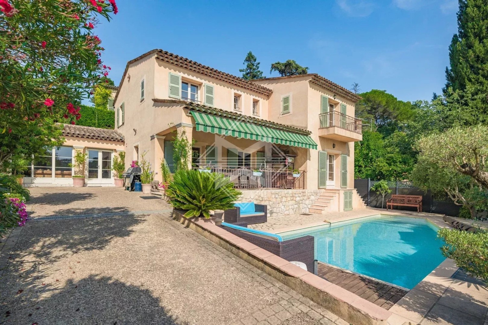 Luxus-villa zu verkaufen Le Village