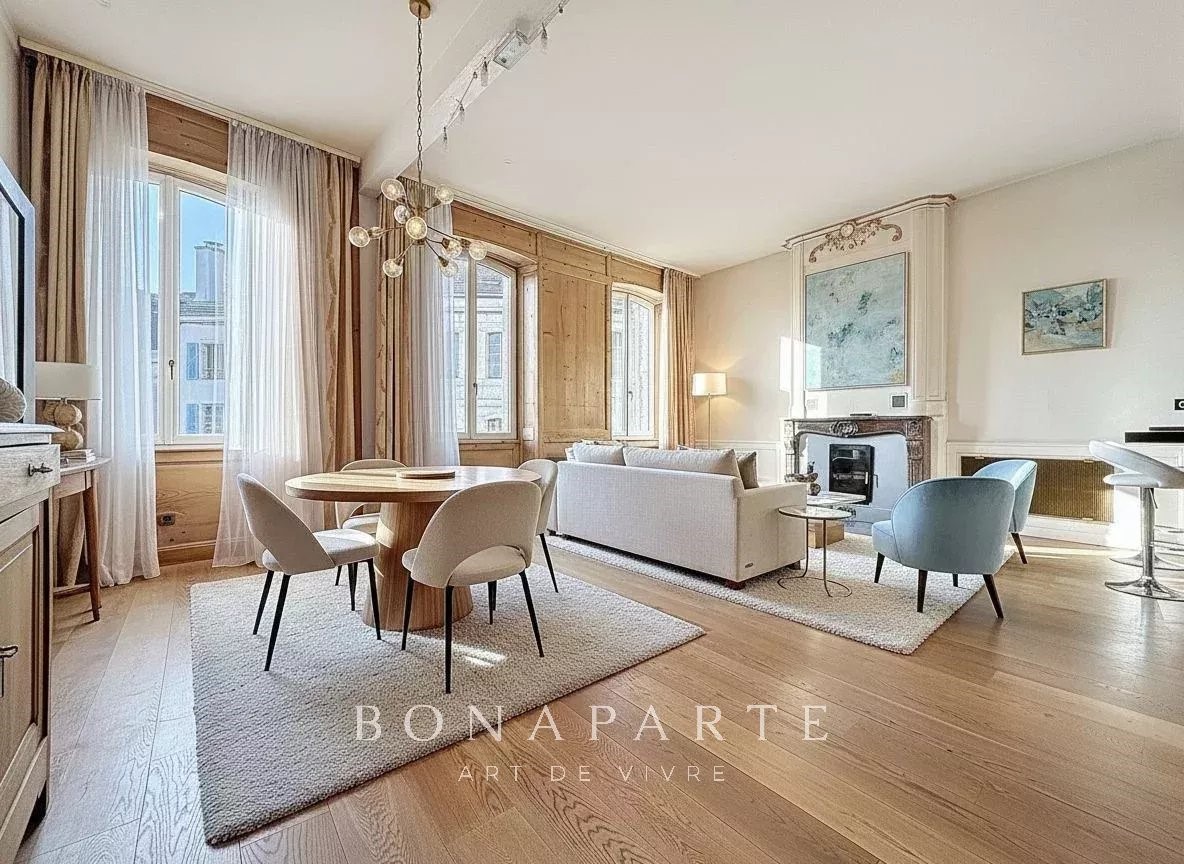 Duplex de luxe à vendre dans le quartier Ouest