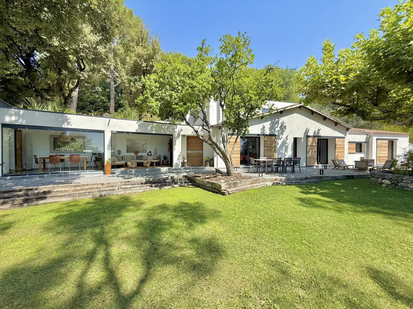 Luxus-villa zu verkaufen Est-Repentance-Les Trois Bons Dieux