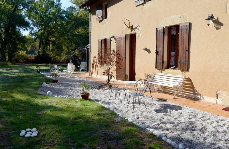 Gite De Vacances A Callen En Aquitaine Pour 10 Pers 180m