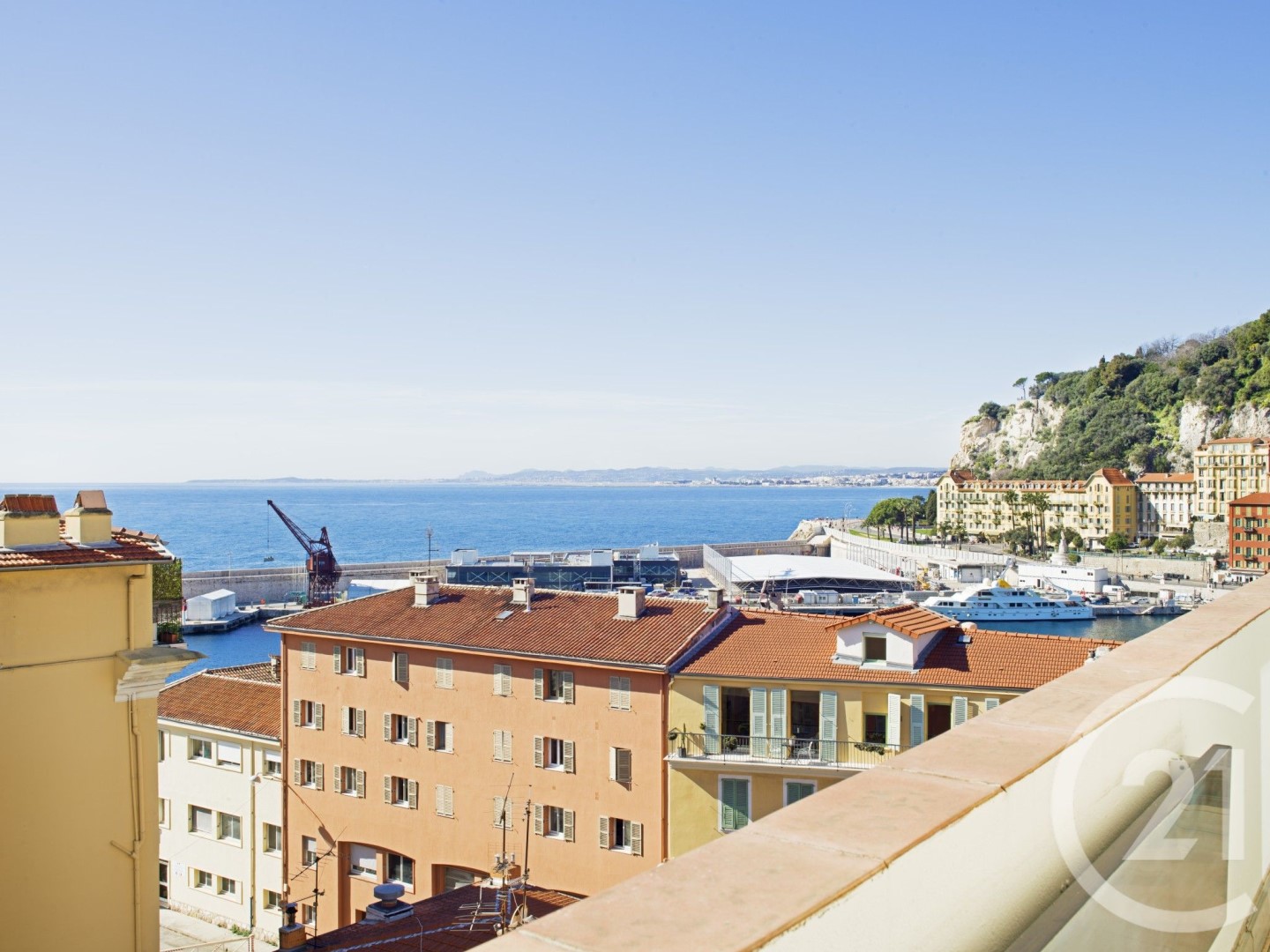 Luxe appartement te koop in Le Port