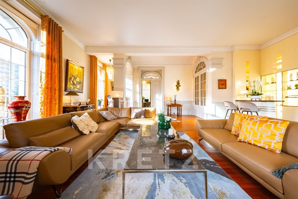 Luxe appartement te koop in Centre