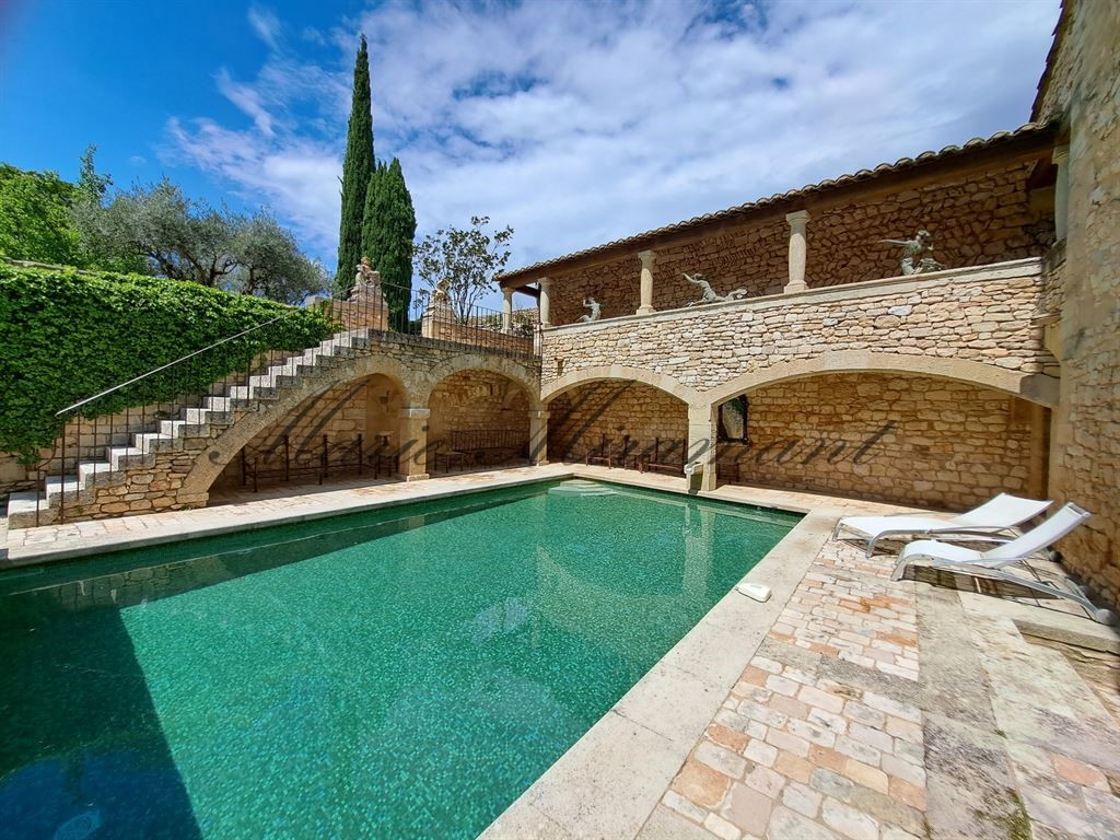 Castle for sale in Uzès