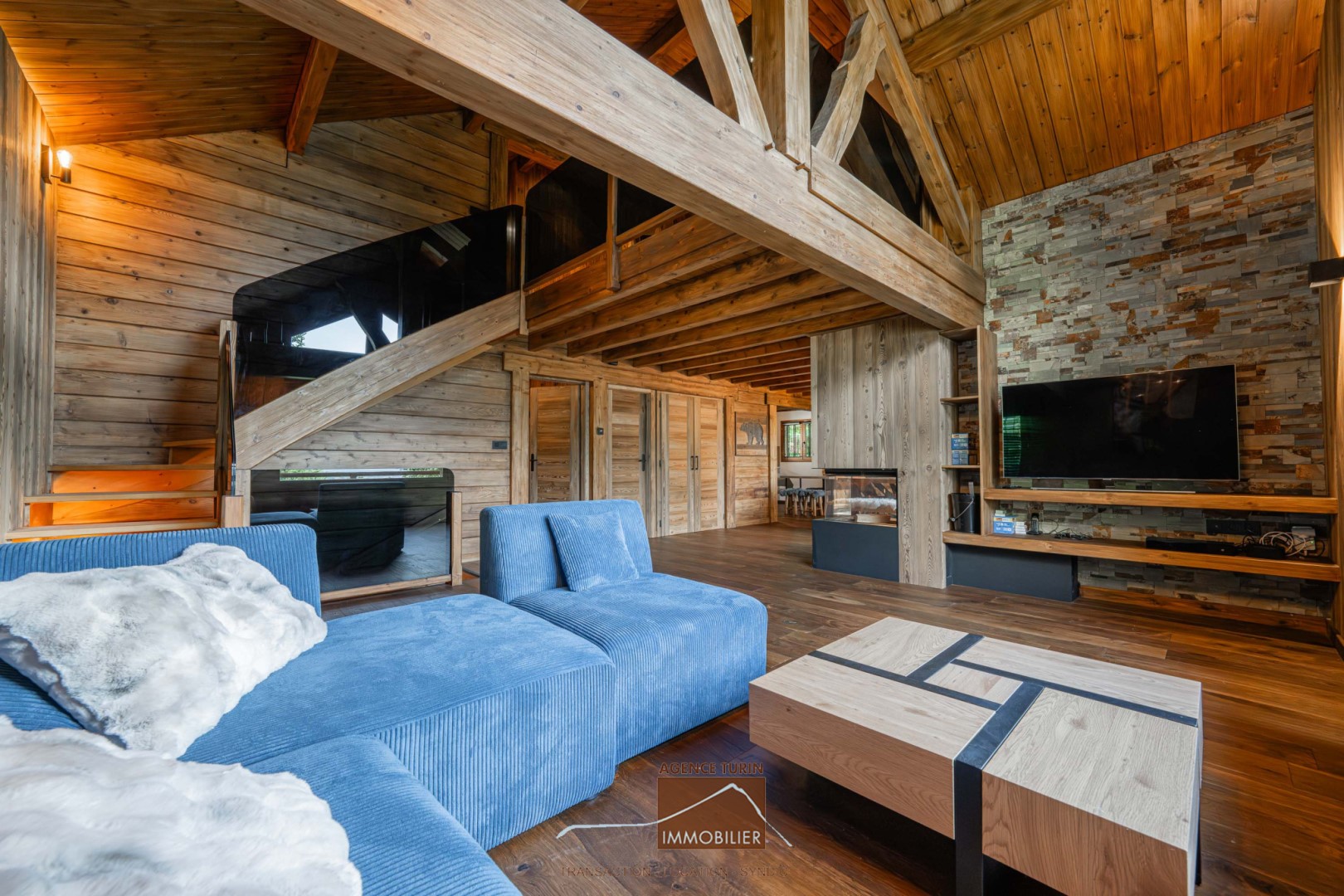 Luxury cabin for sale in Briançon