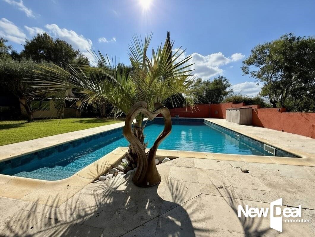 luxe huis te koop in Saint-Paul-en-Forêt