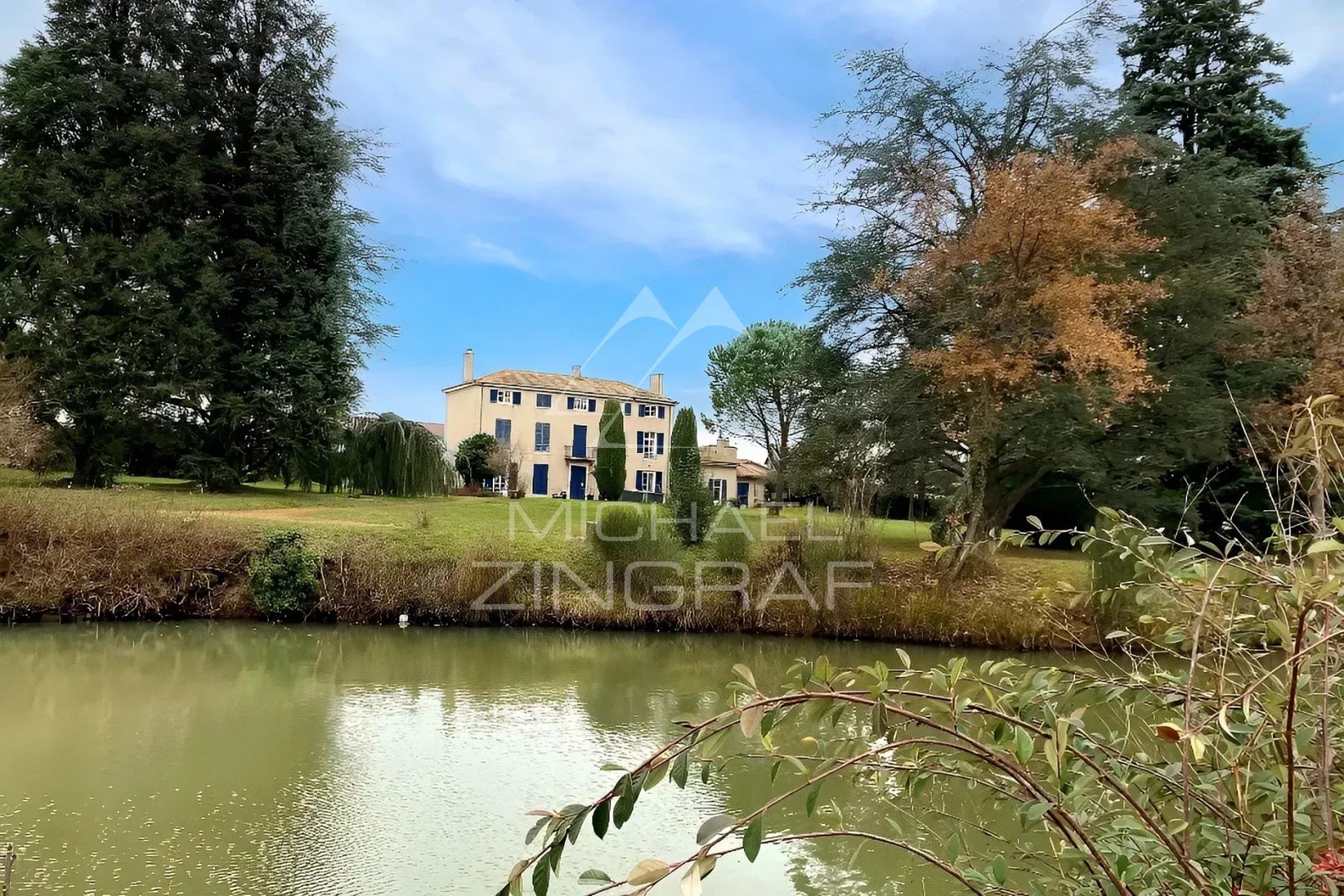 Luxury house for sale in Dommartin