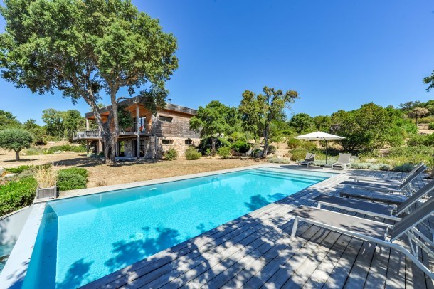 Maison d'architecte dans un cadre magnifique