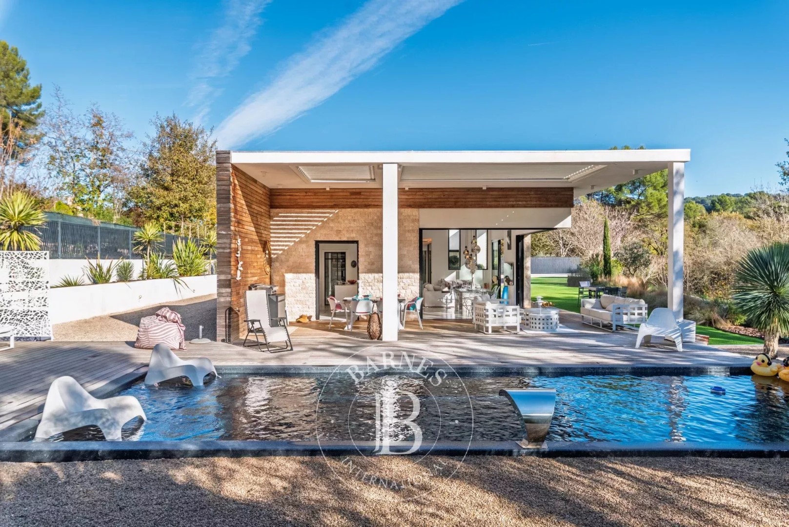 Luxury villa for rent in the district Grand'Piece-Les Plaines