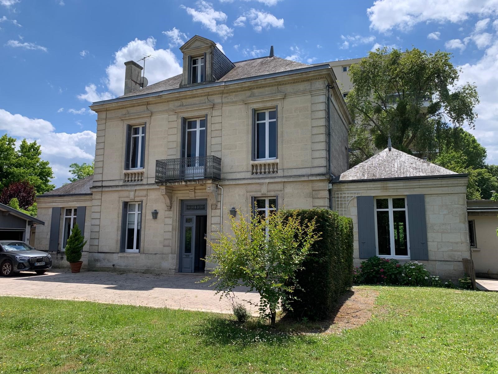Maison de maître à vendre dans le quartier Jean-Moulin