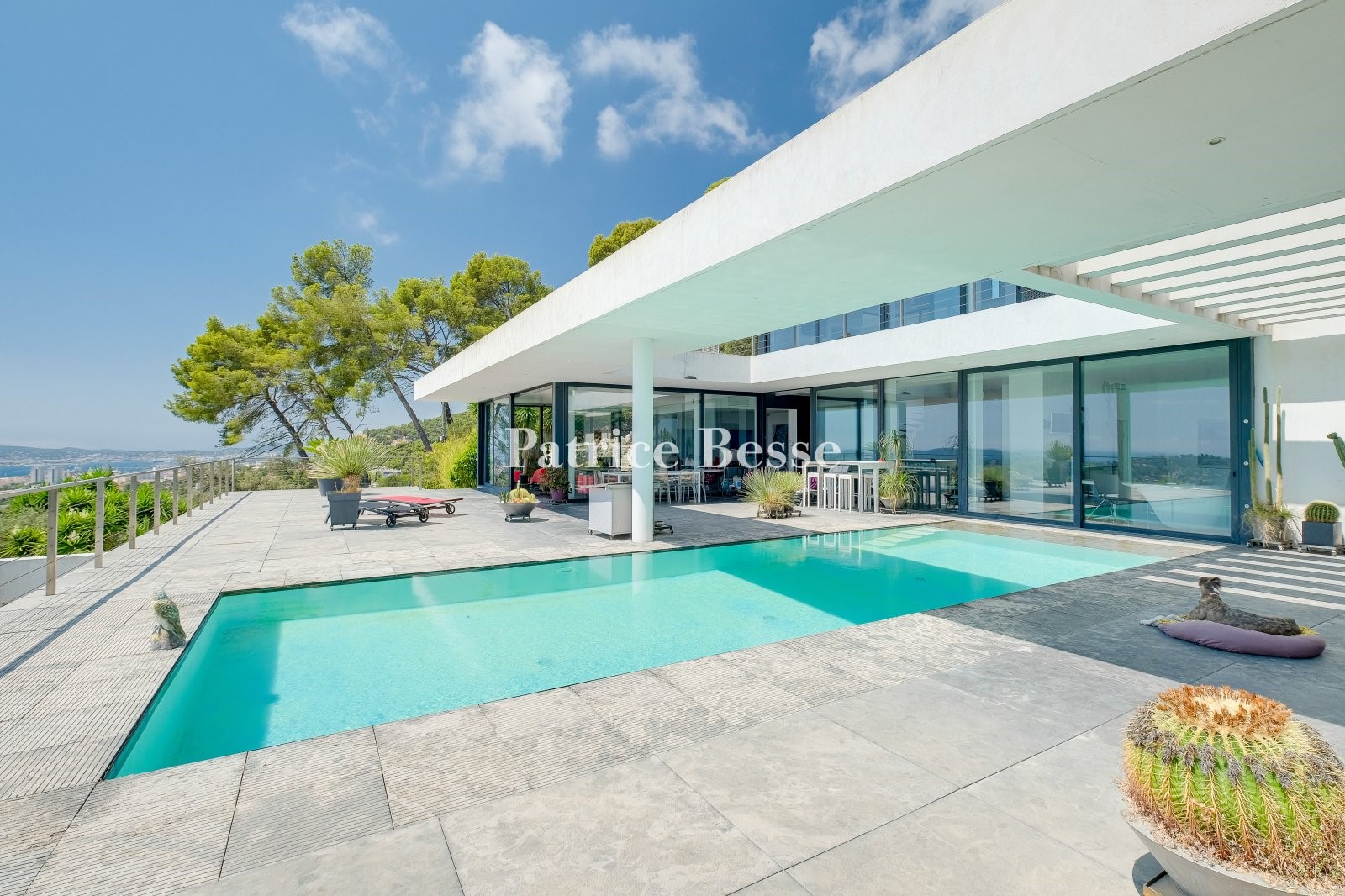 Residence for sale in Toulon