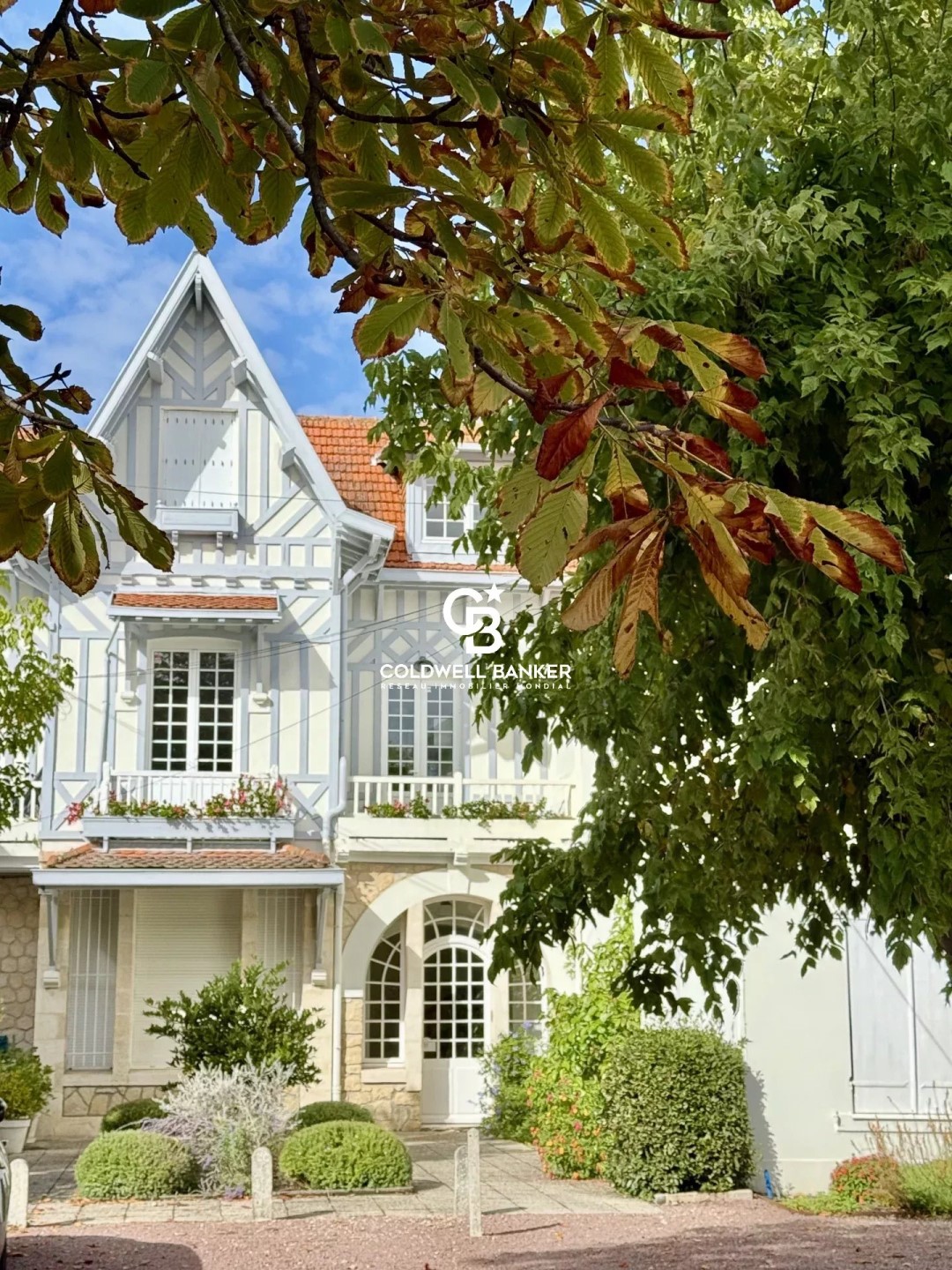 Appartement de luxe à vendre dans le quartier Aiguillon