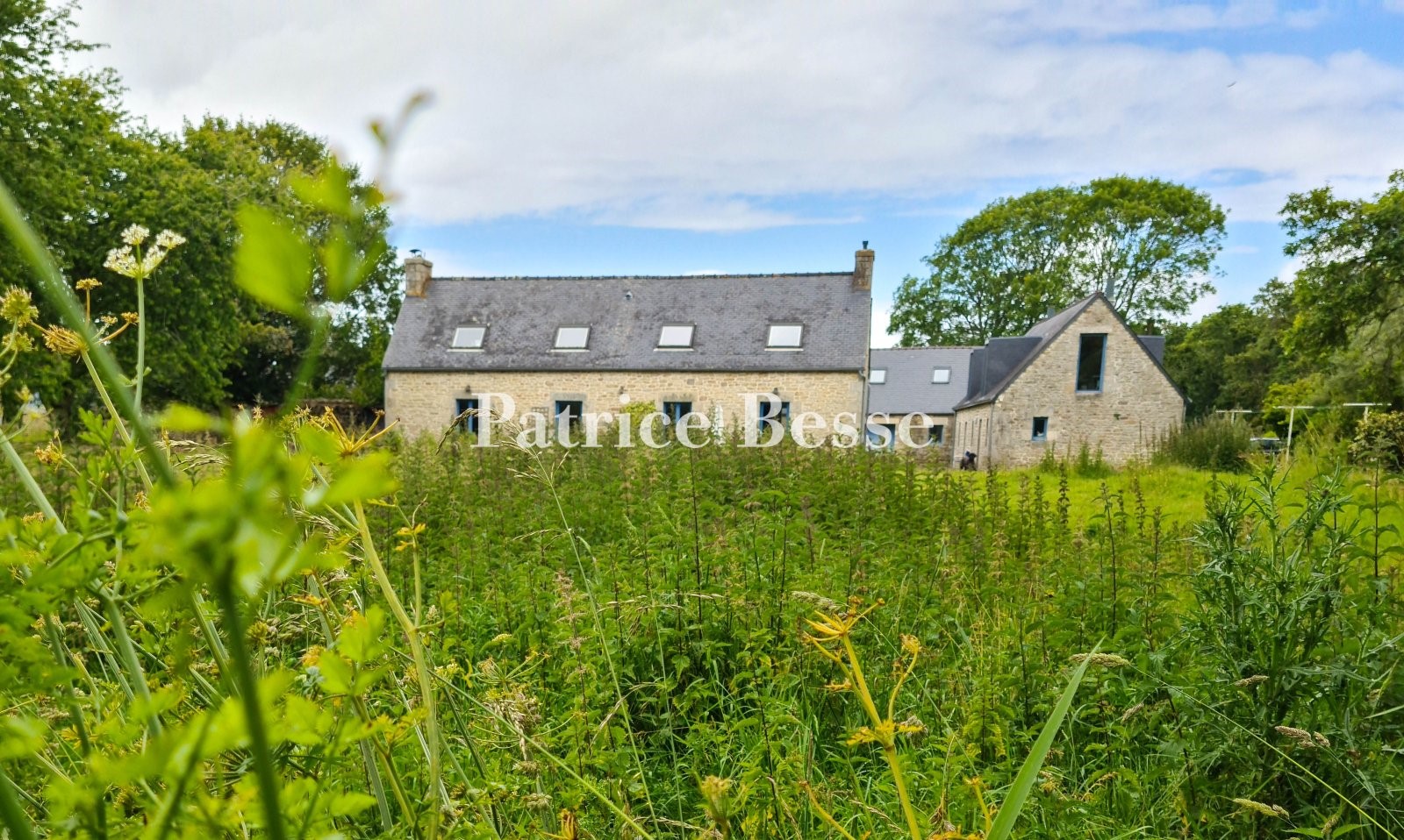 Luxury house for sale in Pont-l'Abbé