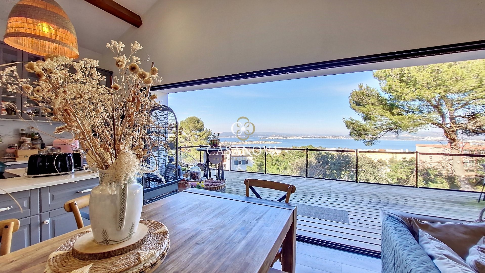 Villa de luxe à vendre dans le quartier Mont Saint Clair-Hôtel de Ville