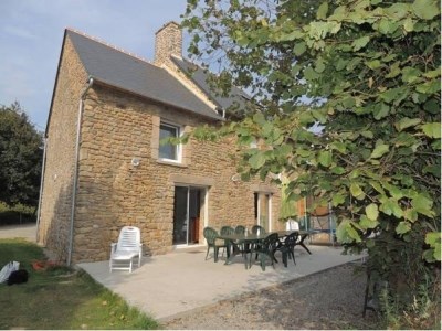 Gite De Vacances A Saint Malo En Bretagne Pour 20 Pers 180m