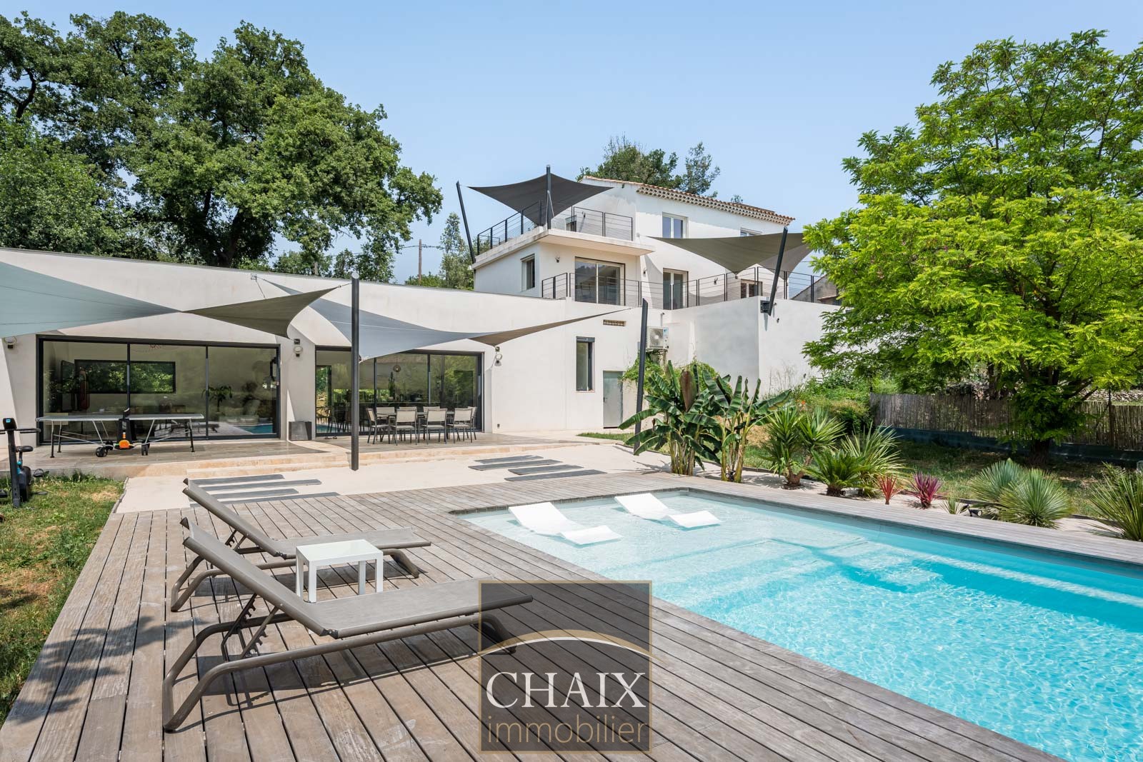 maisons de luxe à vendre dans le quartier Pin Vert - Lux Residence