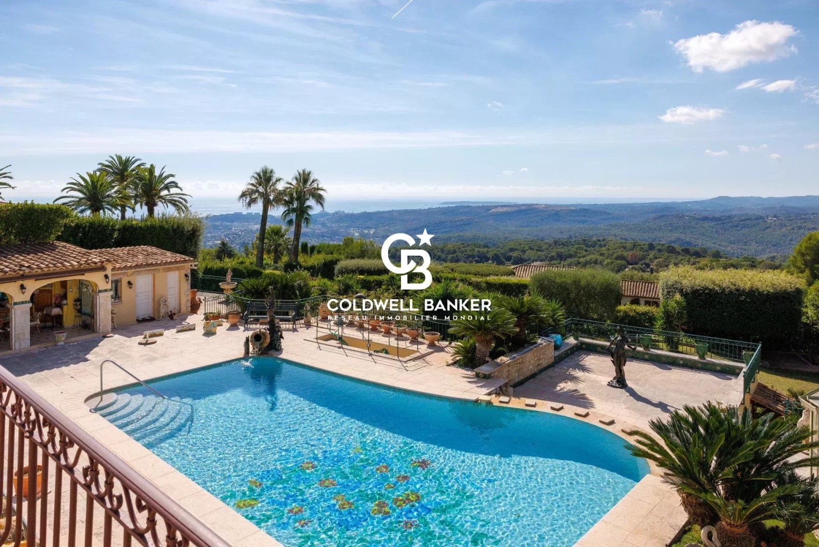 Luxury house for sale in the district Quartiers Ouest Montgros-Montmeuille