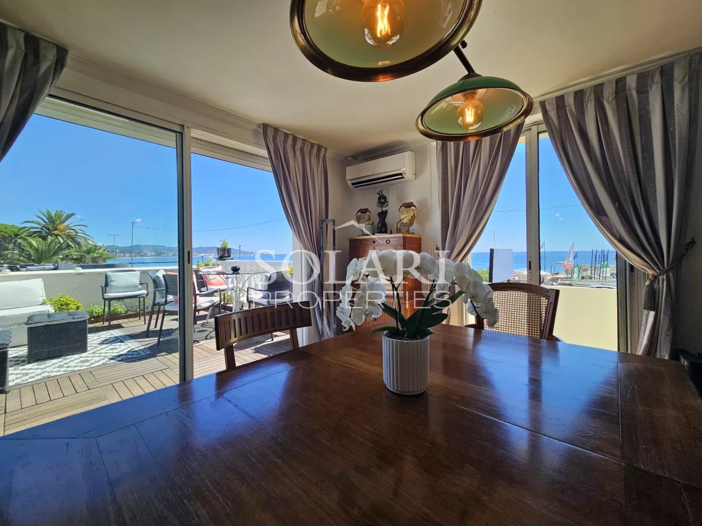 Luxury apartment for sale in the district Les Termes