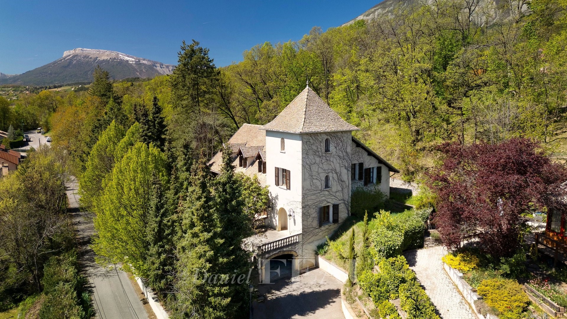Château à vendre dans le quartier Bayard