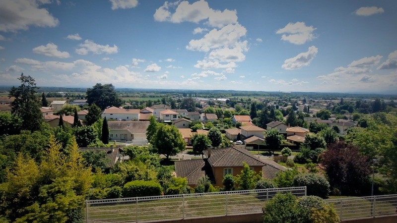 Contemporary house for sale in Beynost