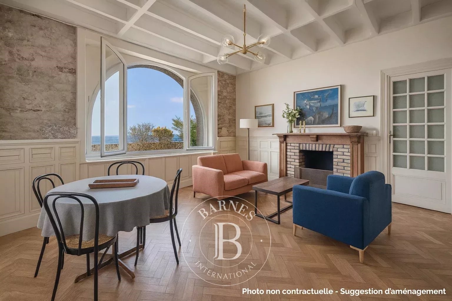 Luxury house for sale in the district Sud