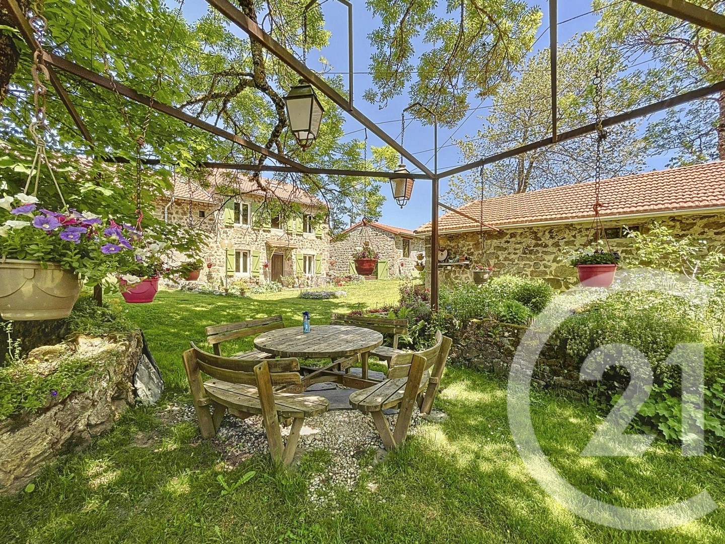 luxe huis te koop in Montregard