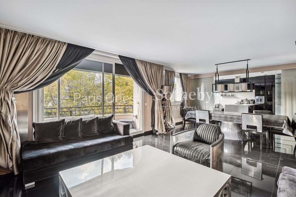 Appartement de luxe à vendre dans le quartier Ile de la Jatte-Parc d'Orléans