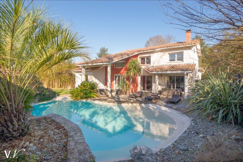 Maison de luxe à vendre dans le quartier Saint Clair-Coteaux