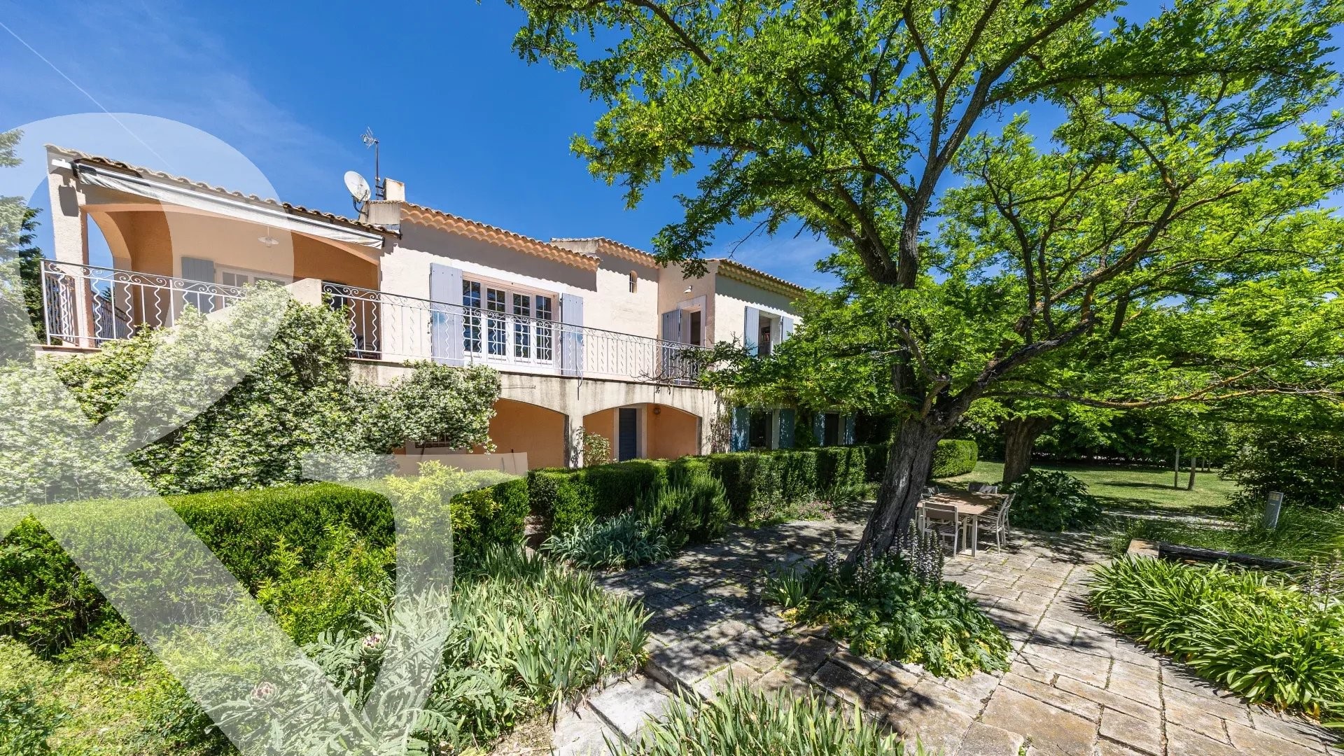 Maison de luxe à vendre à Fontvieille