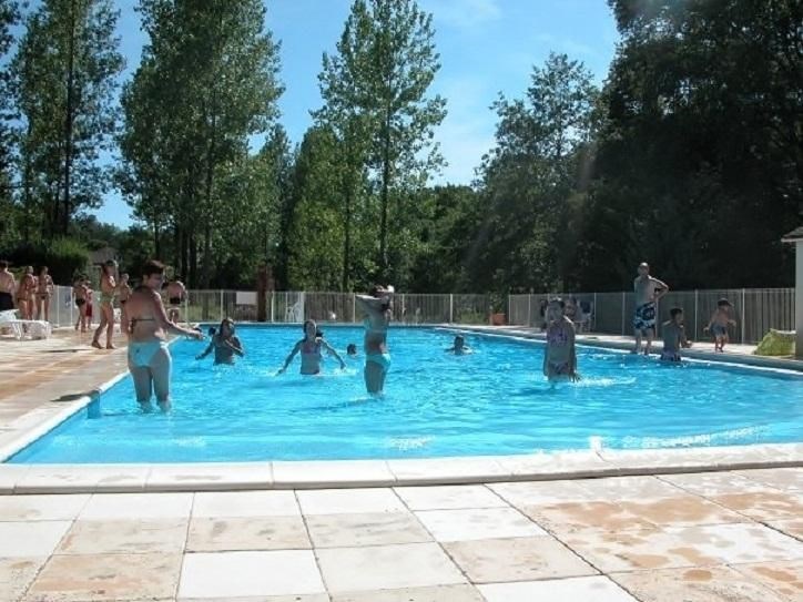 Camping du Coucou, 25 emplacements, 25 locatifs