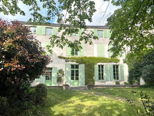 Luxury house for sale in the district Champ de Foire