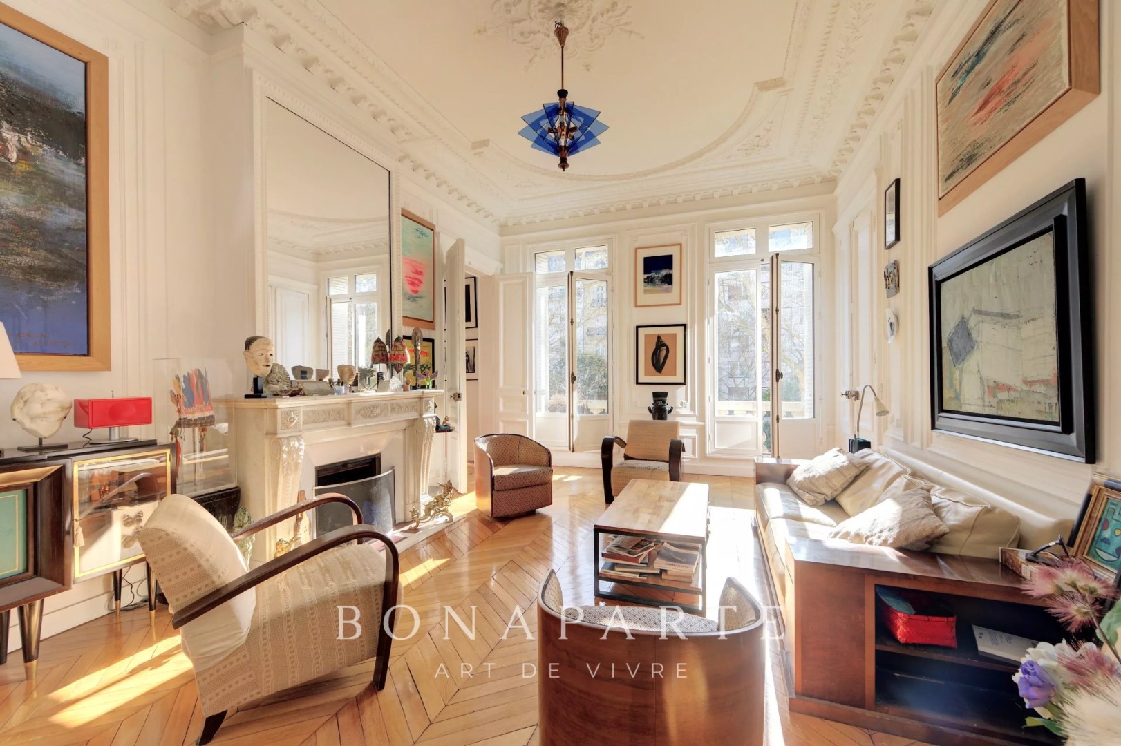 Appartement de luxe à vendre dans le quartier Clichy-Trinité